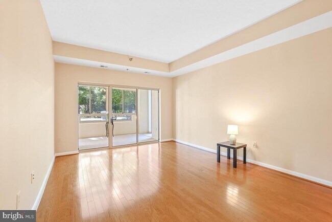Building Photo - 14809 Pennfield Cir