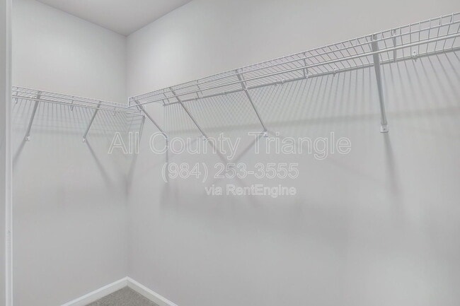 Building Photo - 1715 Chirping Trl