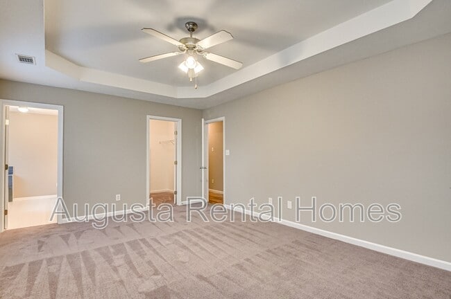 Building Photo - 4866 Orchard Hill Dr