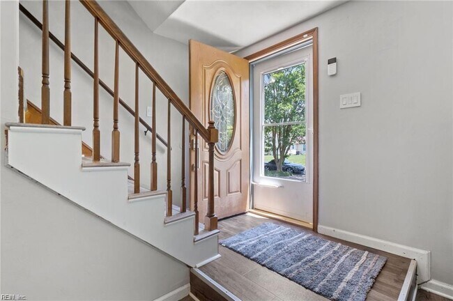 Building Photo - 1805 Monet Ct