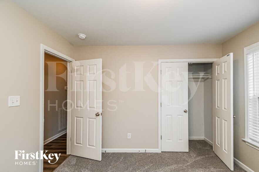 Building Photo - 164 Cool Creek Dr