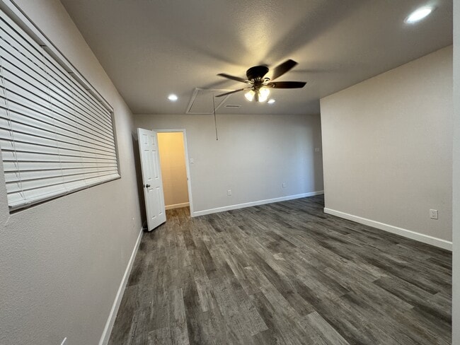 Building Photo - 15209 Cruiser St