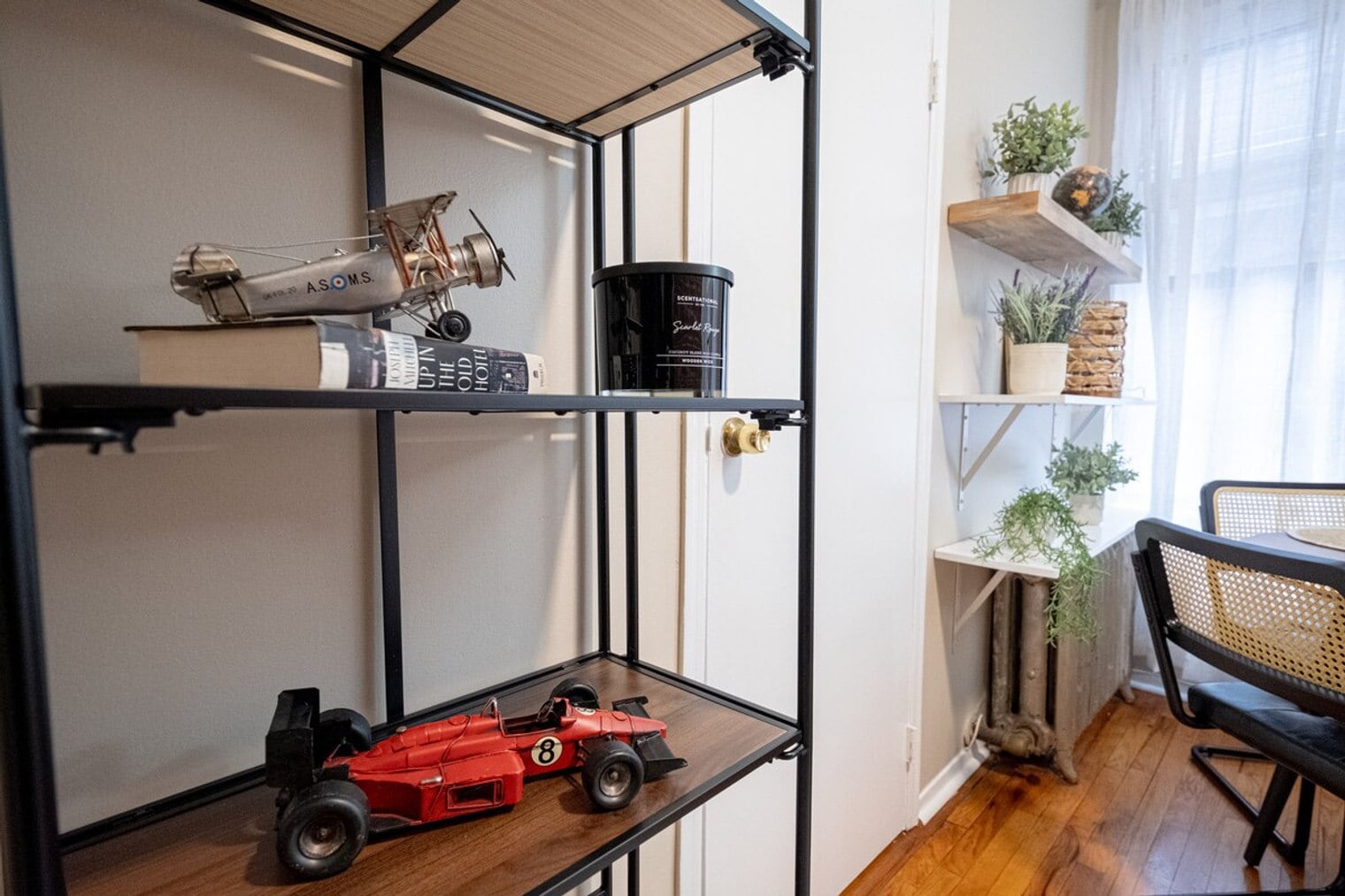 Building Photo - 125 La Salle St