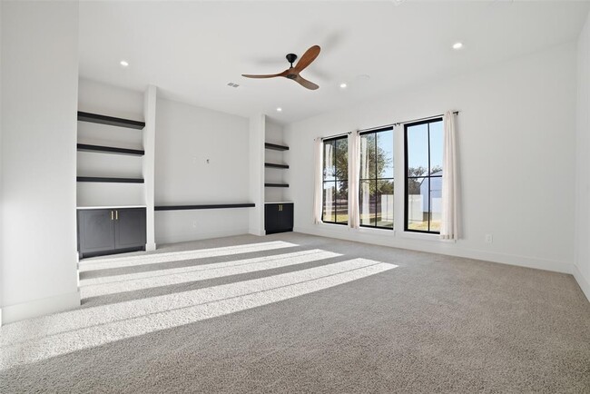 Building Photo - 23937 Oscar Rd