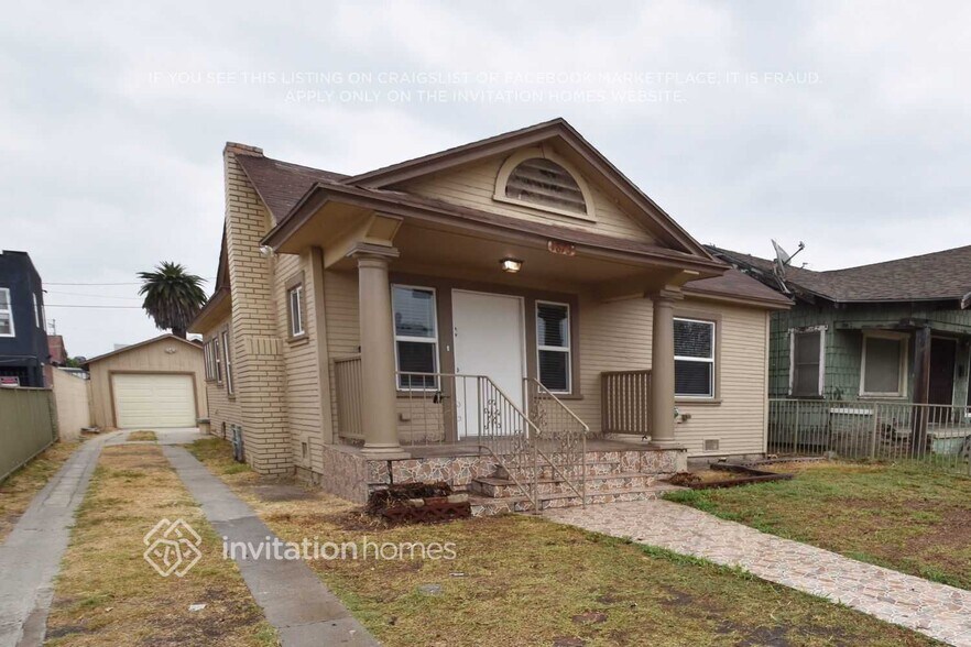 Building Photo - 1873 W 38th Pl