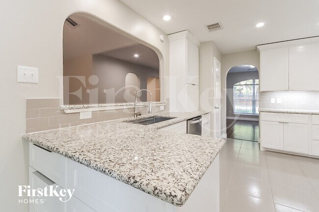 Building Photo - 17110 Yeoman Way