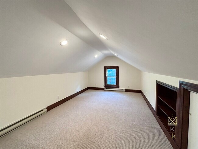 Building Photo - 33 Clearwater Rd