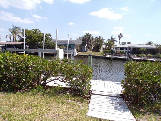 Building Photo - 24279 Yacht Club Blvd