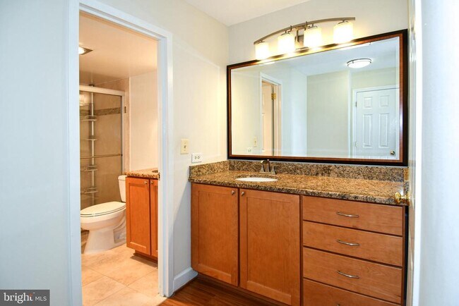 Building Photo - 4620 N Park Ave