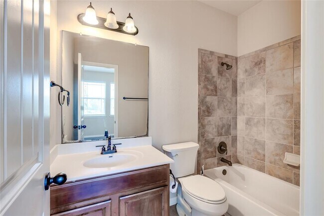 Building Photo - 11300 Cherisse Dr