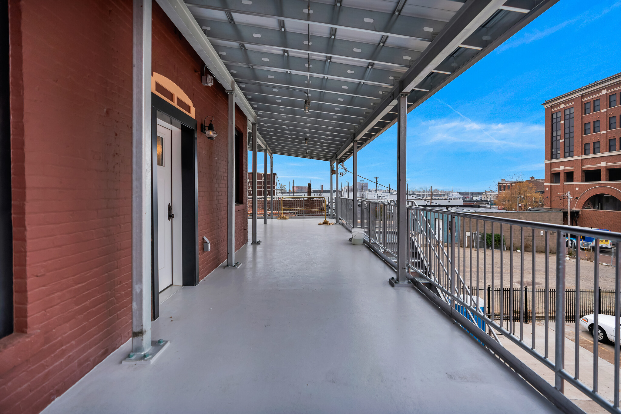 Building Photo - 316 4th St S
