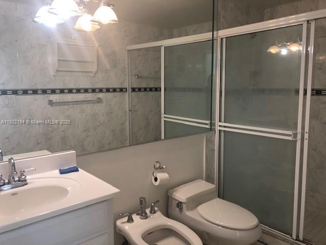 Building Photo - 5825 Collins Ave