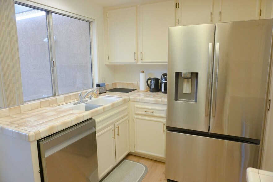 Building Photo - 82186 Bergman Dr