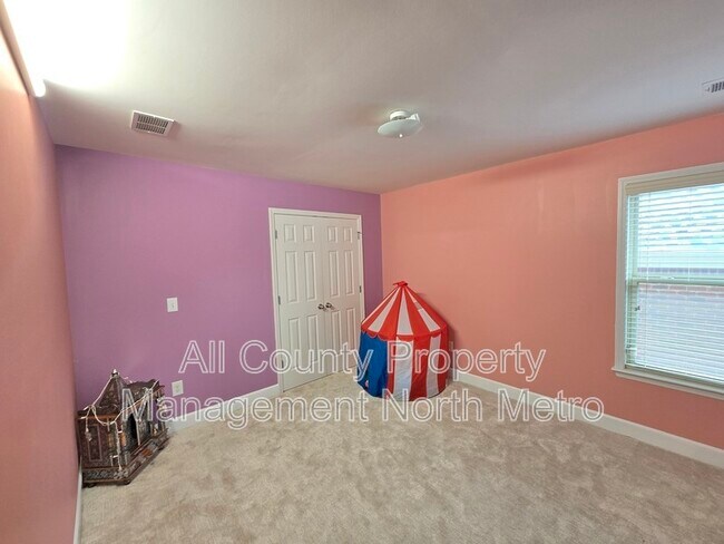Building Photo - 1160 Sterling Brooke Dr