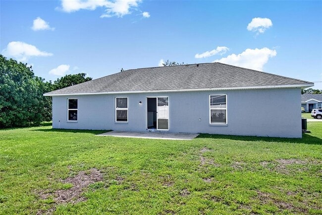 Building Photo - 9 Lytton Ln
