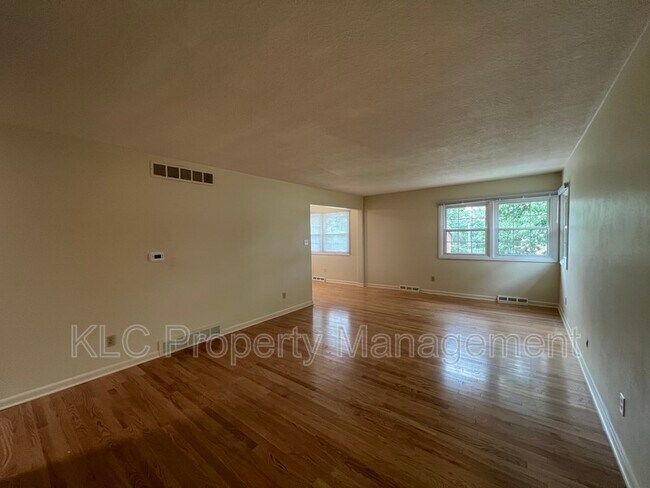 Building Photo - 1691 NW 85th St