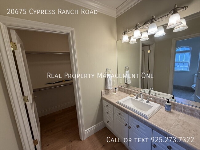Building Photo - 20675 Cypress Ranch Rd