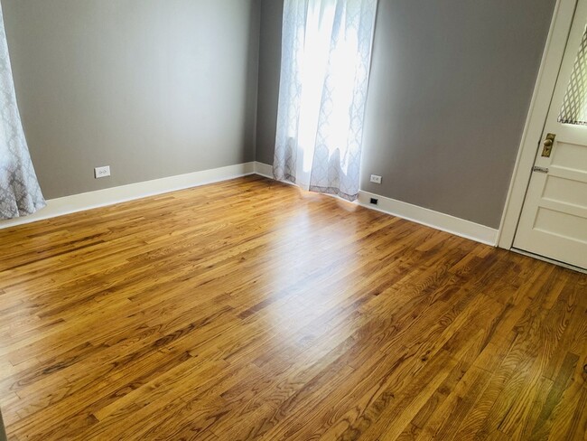 Building Photo - 1111 Melanie Ln