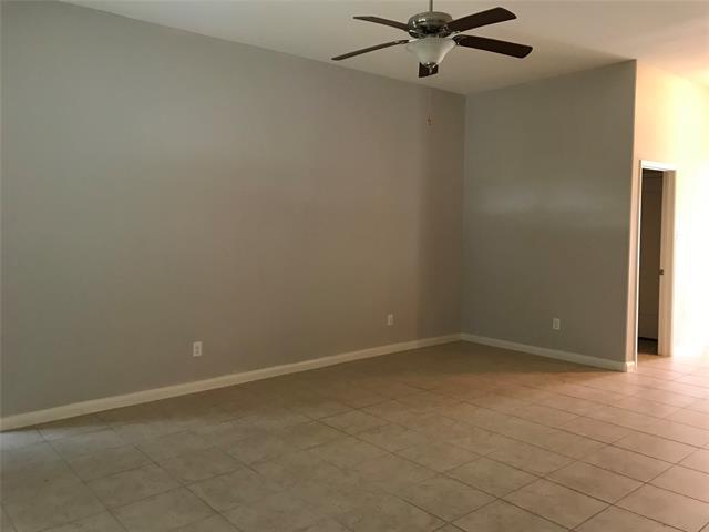 Building Photo - 1817 Mesquite Ln