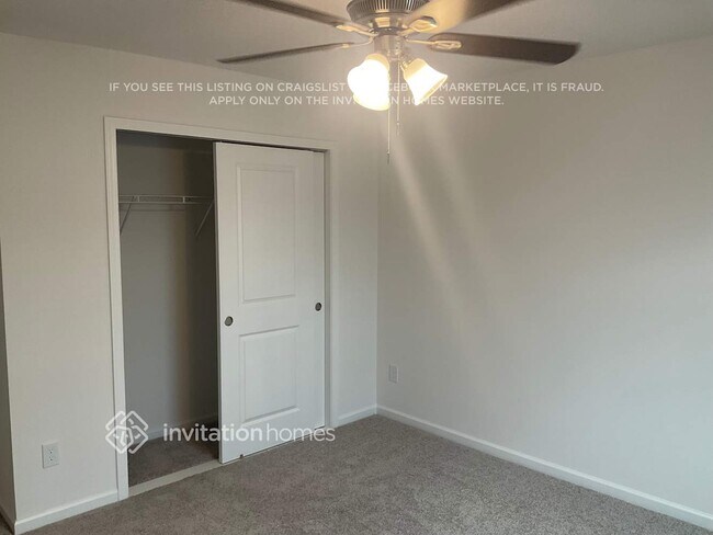 Building Photo - 430 Jet Strm Dr