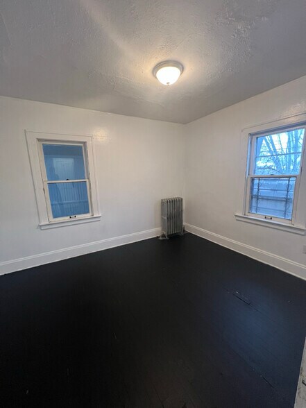 Building Photo - 12209 Corlett Ave