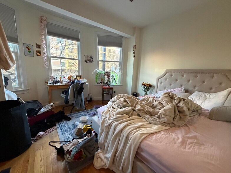 Building Photo - 1029 Tremont St