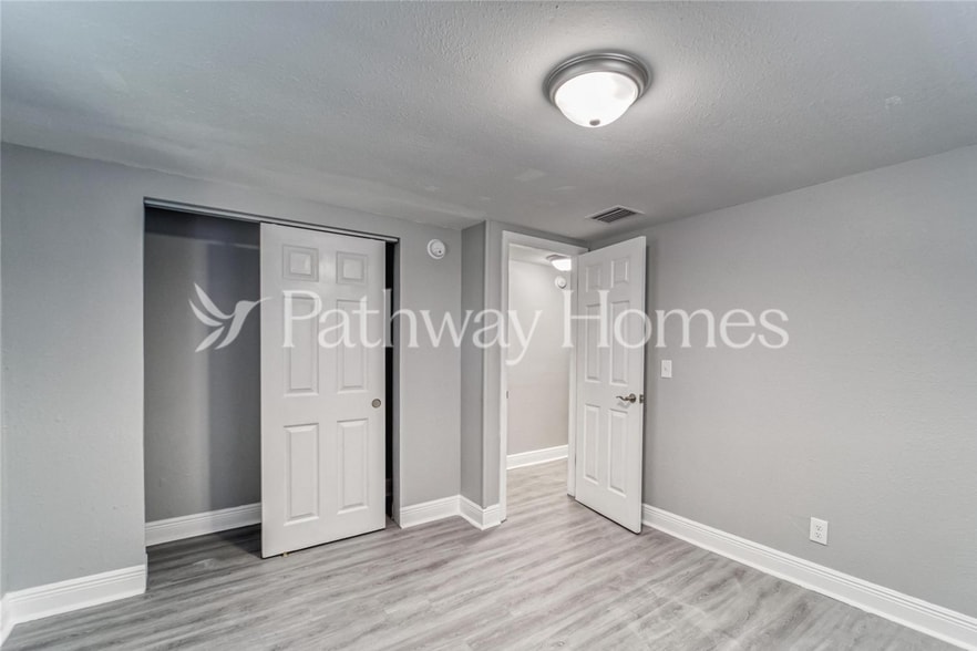 Building Photo - 1133 La Salle St