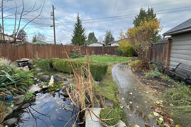 Building Photo - Shankland - 1825 4th