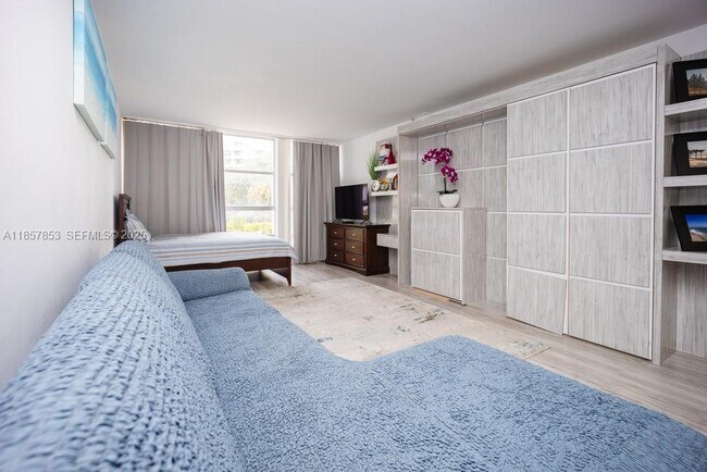 Building Photo - 501 Three Islands Boulevard