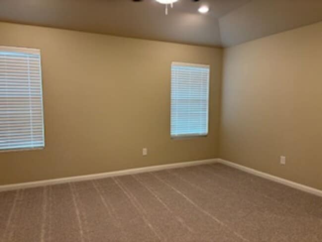 Building Photo - New Home!