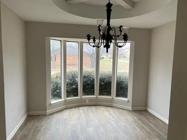 Building Photo - 5915 Mission Ridge Dr