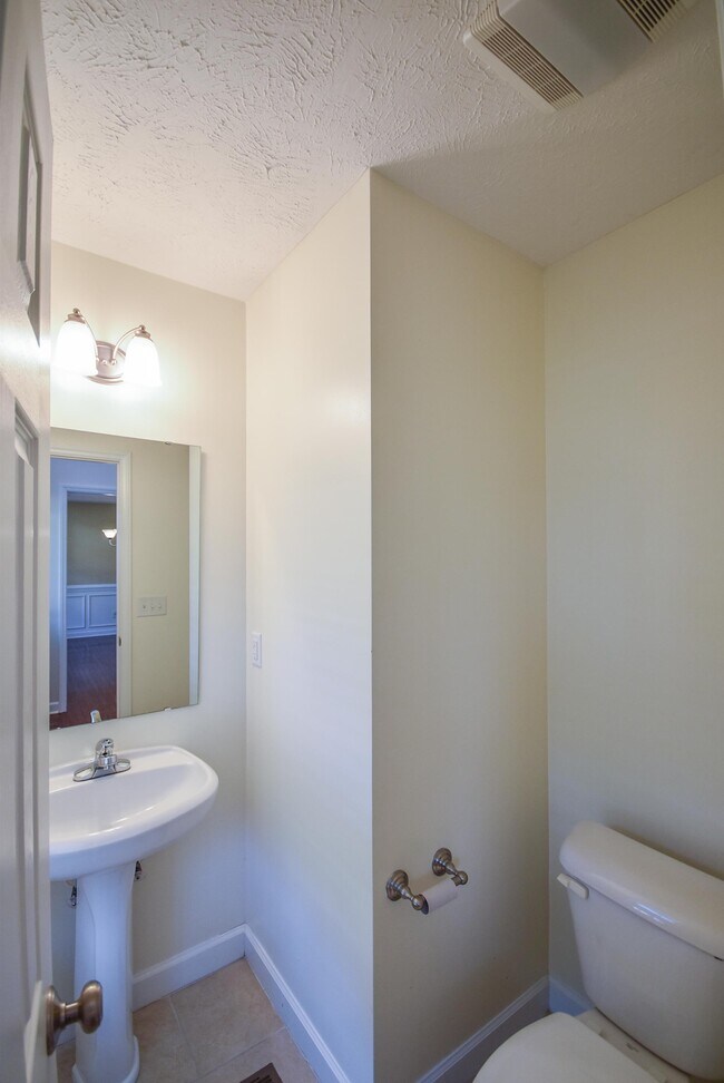 Building Photo - 217 Rolling Stone Ct