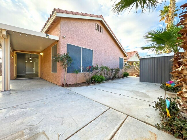 Building Photo - Fully renovated with a contemporary flair ...