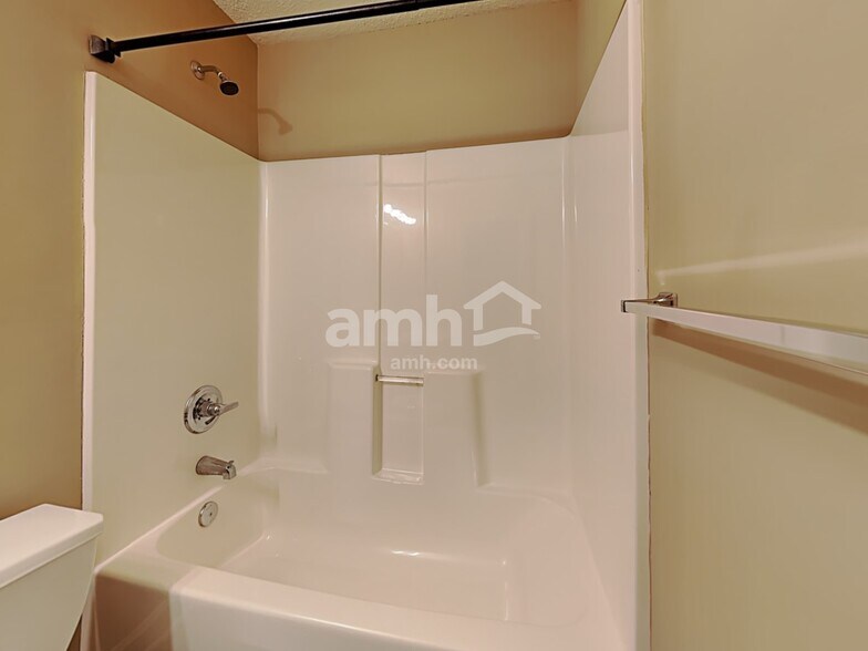 Building Photo - 4941 Bridgton Place Dr
