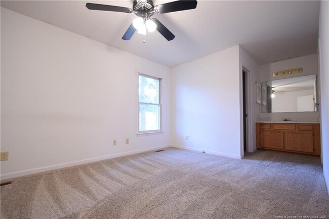 Building Photo - 1328 Butterwood Cir