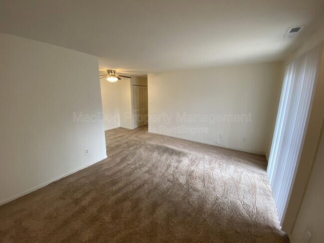 Building Photo - 76 Red Maple Ct
