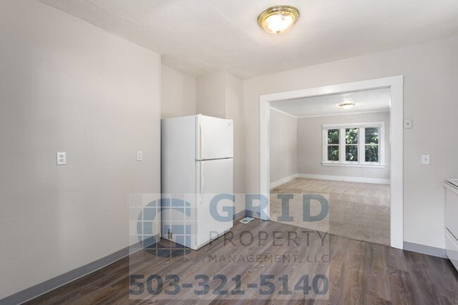 Primary Photo - 2 Bedroom Home Available in Southeast Woodstock Area!