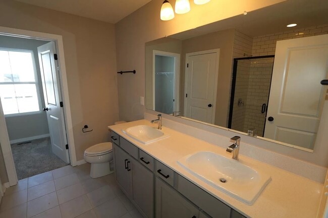 Building Photo - 6419 Angelica Way