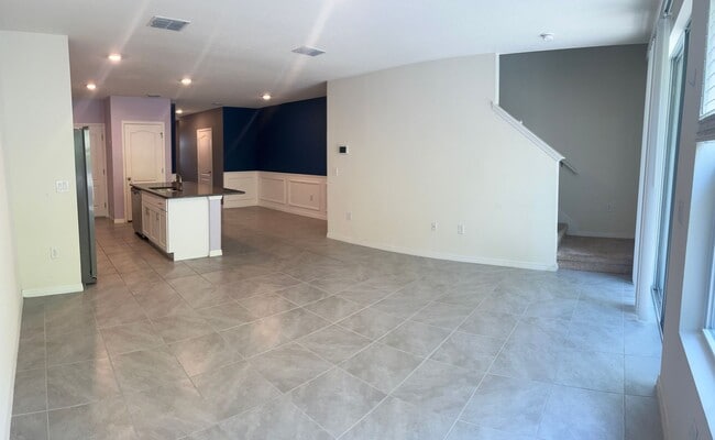 Building Photo - 3 bed 2 bath Townhome in Port Orange