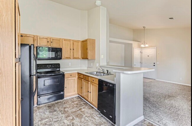 Building Photo - 3610 Strawberry Field Grove