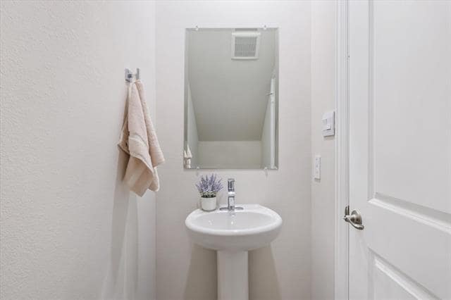 Building Photo - 4518 Community Ct