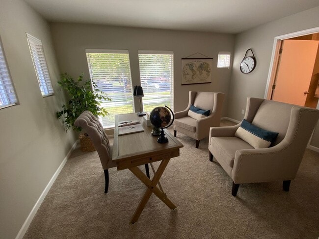 Building Photo - Contemporary 3 Bedroom Capital Village Townhome