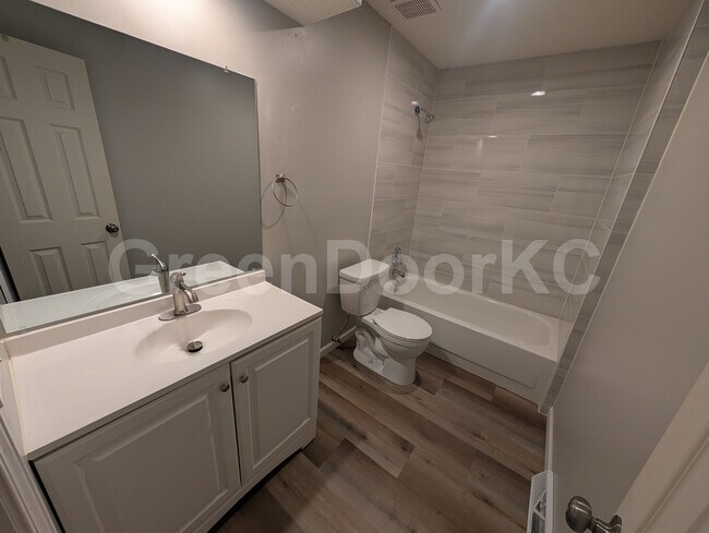 Building Photo - 16520 W 141st St