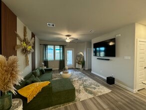 Building Photo - 5608 Madden Ln