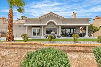 Building Photo - 9513 Villa Ridge Dr
