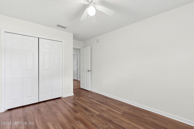 Building Photo - 616 Fallen Timbers Dr