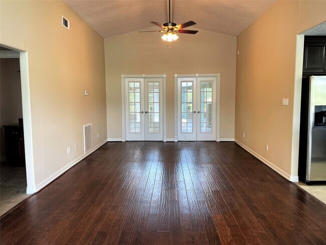 Building Photo - 20527 Rio Villa Dr