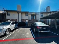 Building Photo - 6646 E Lovers Ln