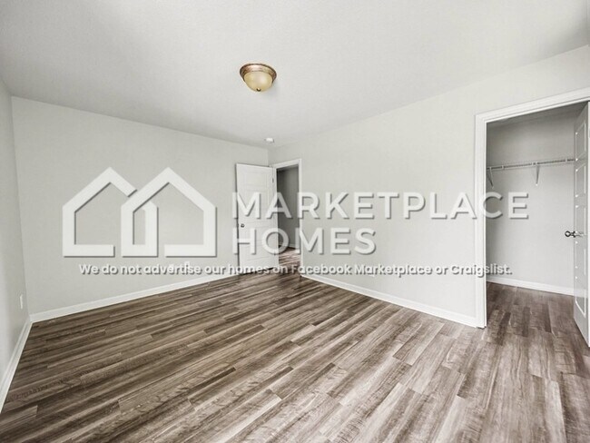 Building Photo - 201 Sedgewick Dr