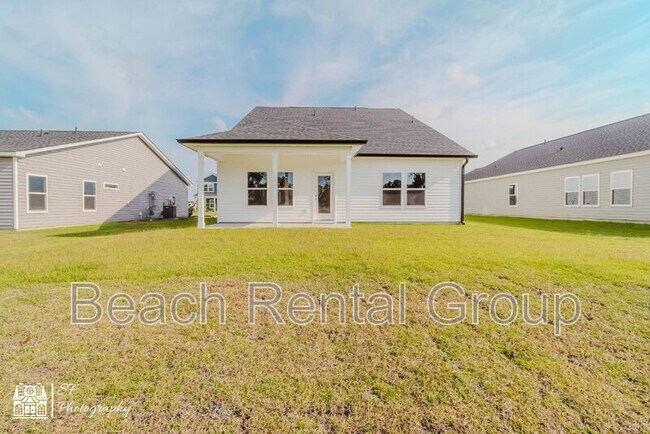 Building Photo - 1863 Villena Dr